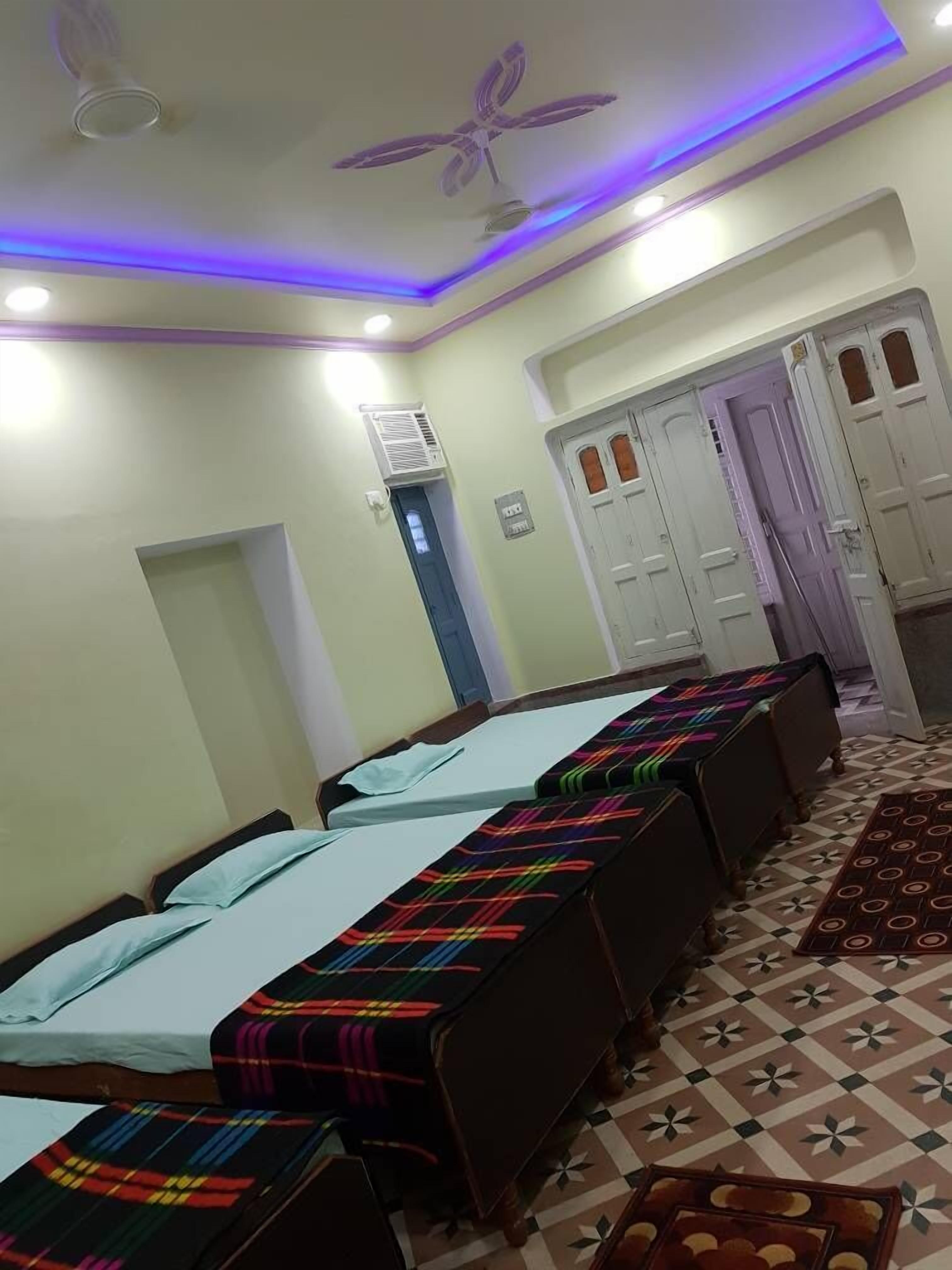 Babu Guest House - Varanasi — Photos 2
